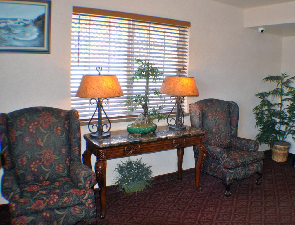 Paradise Inn & Suites At Λίνκολν Σίτι Εξωτερικό φωτογραφία