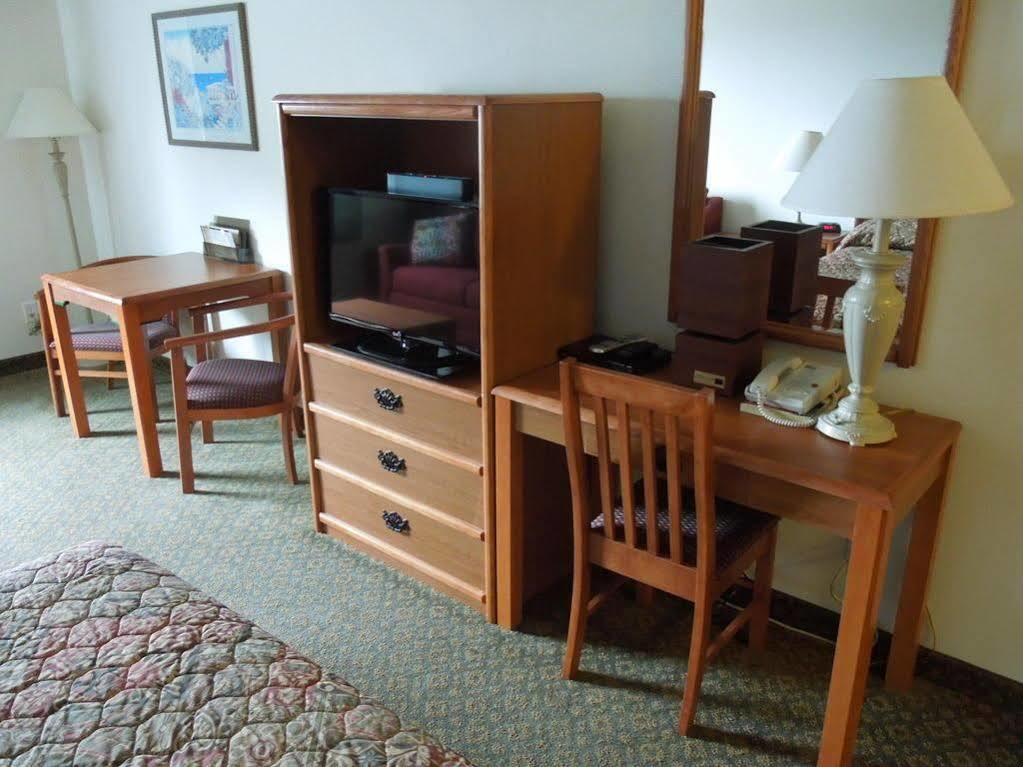 Paradise Inn & Suites At Λίνκολν Σίτι Εξωτερικό φωτογραφία
